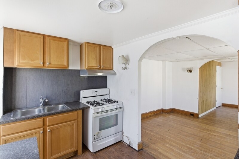 Building Photo - 1101 S Carey St