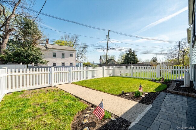 Building Photo - 109 Broadway