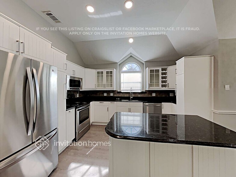 Building Photo - 7121 Timberlane Dr