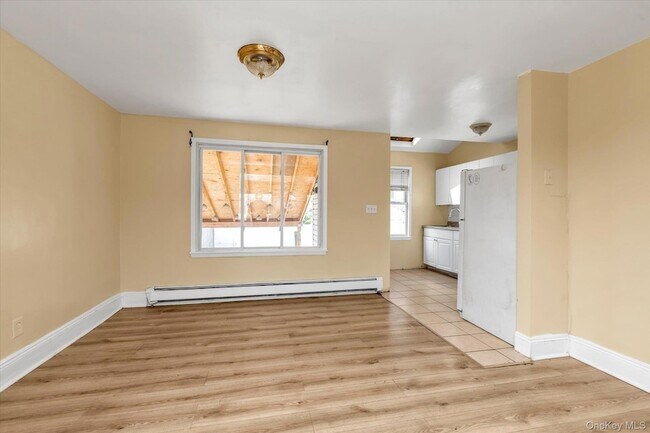 Building Photo - 46 Derby St