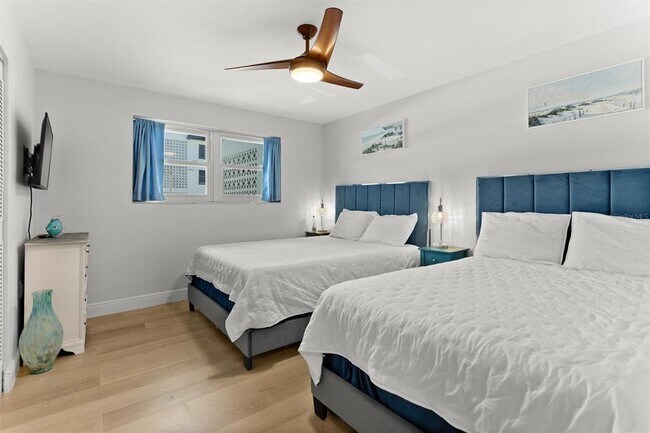 Building Photo - 5955 30th Ave S