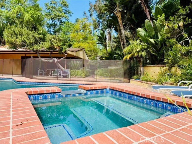Building Photo - 2500 Benedict Canyon Drive