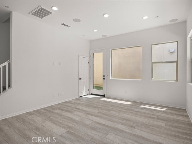 Building Photo - 27448 Pioneer Ct