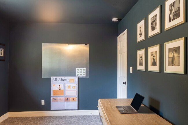 Building Photo - 17146 Vintage Dr