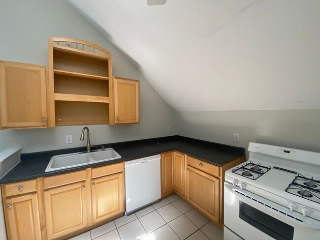 Building Photo - 1708
