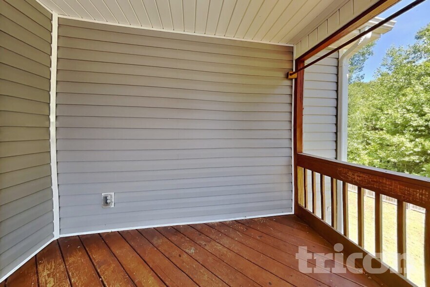 Building Photo - 302 Oxfordshire Dr