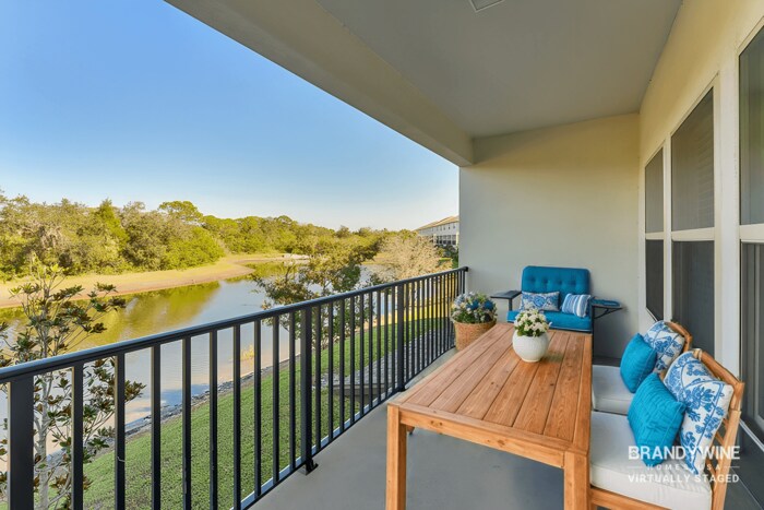 Building Photo - 8659 Ravenna Dr