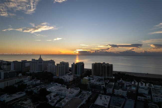 Building Photo - 1500 Ocean Dr