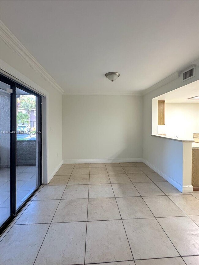 Building Photo - 3215 Coral Lake Dr