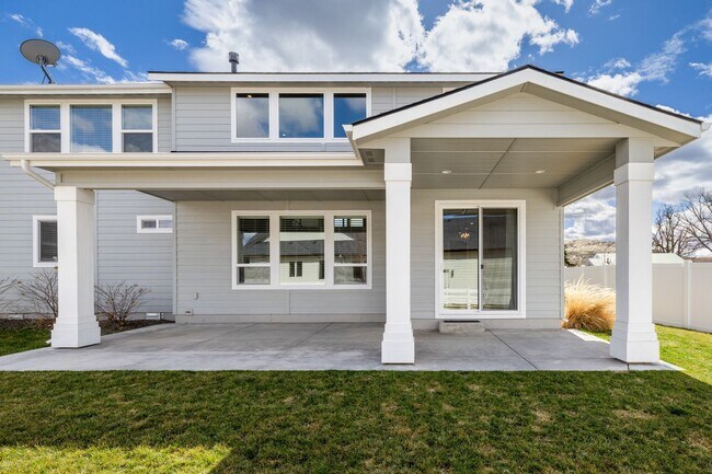 Building Photo - Dry Creek Ranch Rental