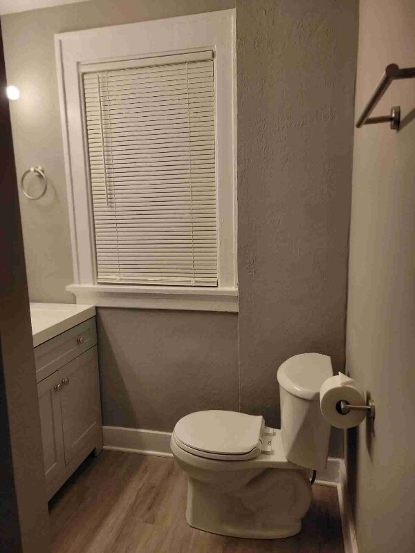 Building Photo - 320 Lockwood Ave