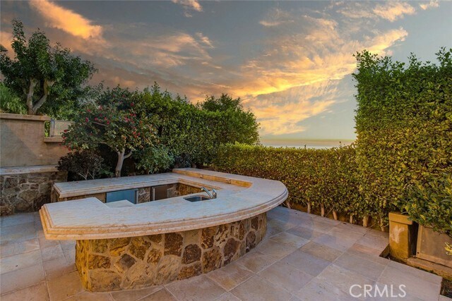 Building Photo - 517 Emerald Bay