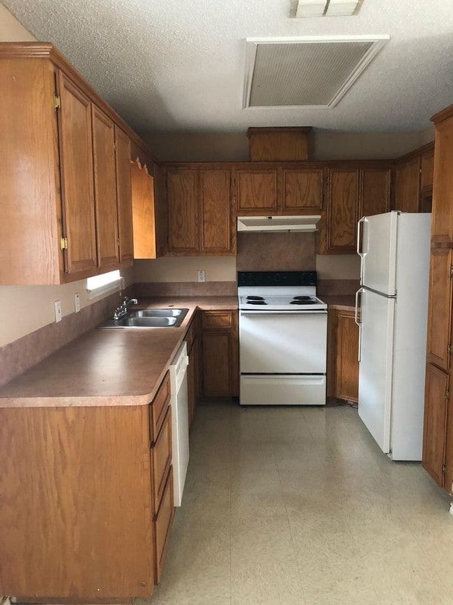 2B/2B APT FOR RENT NEAR UTRGV 1111 Stonehaven Blvd Edinburg TX 78539