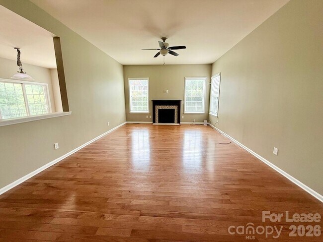 Building Photo - 1009 Providence Forest Dr