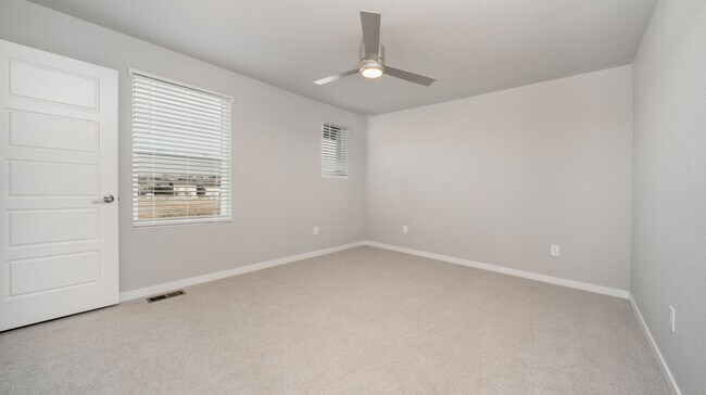 Building Photo - Townhome in Greenways at Sand Creek