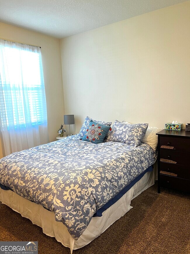 Building Photo - 307 Cedar Breeze Dr