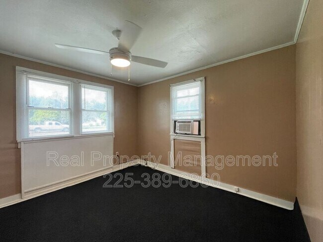 Building Photo - 37363 Cornerview Rd