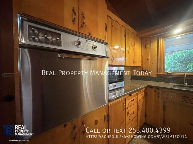 Building Photo - 10922 Greengate Ln SW