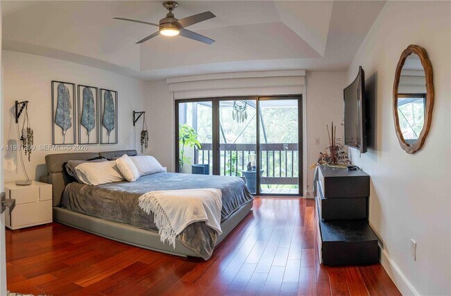 Building Photo - 4957 NW 93rd Doral Pl