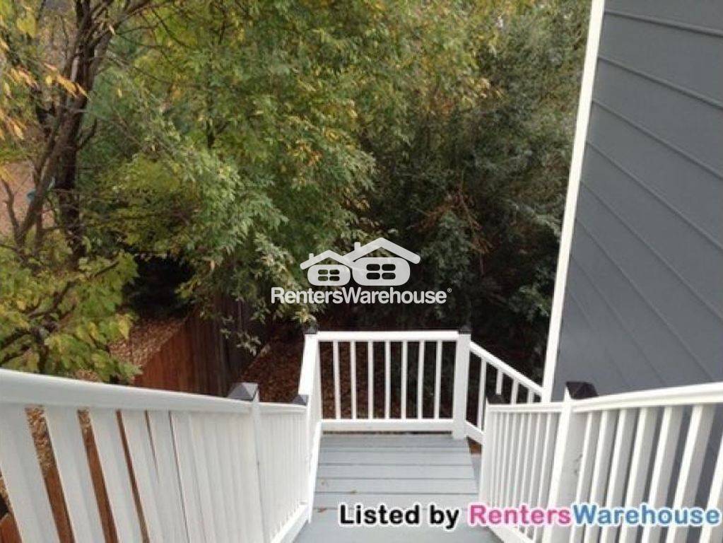 Building Photo - 1760 Blakeney Ln