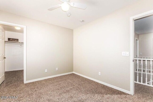 Building Photo - 18606 W Sunnyslope Ln