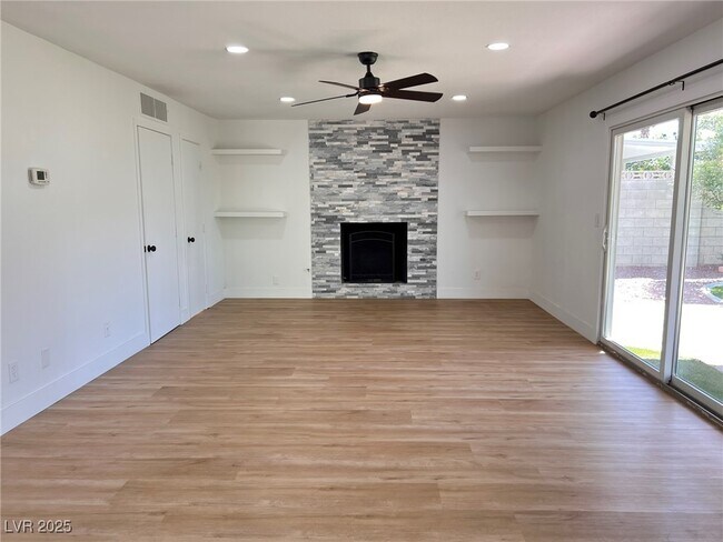 Building Photo - 730 Arrowhead Trail