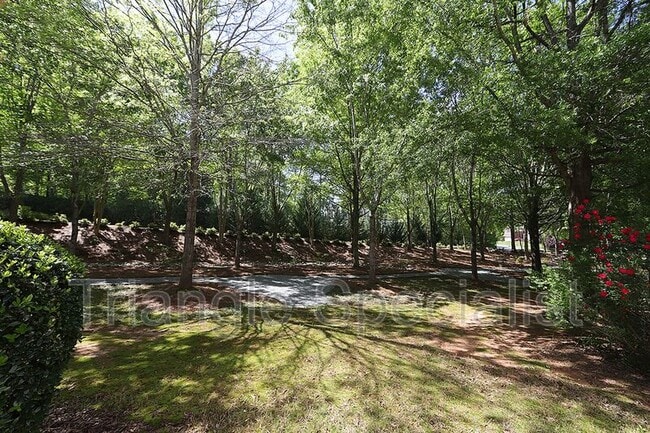 Building Photo - 8811 Orchard Grove Way