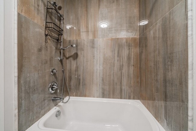 Building Photo - 225 Columbia Ave