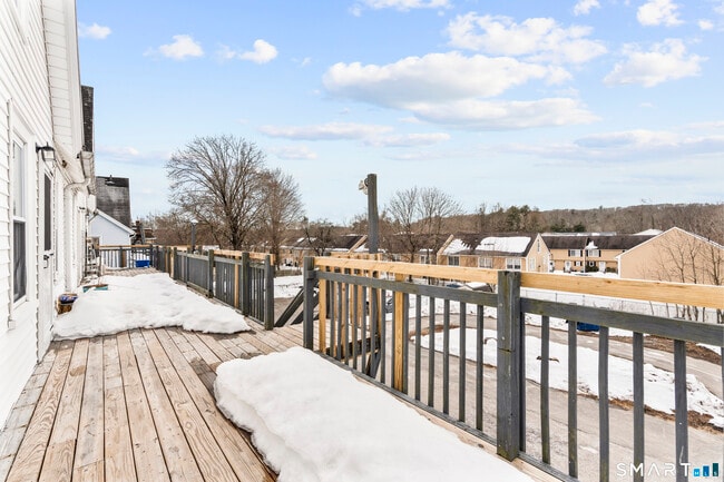 Building Photo - 30 Anthony St