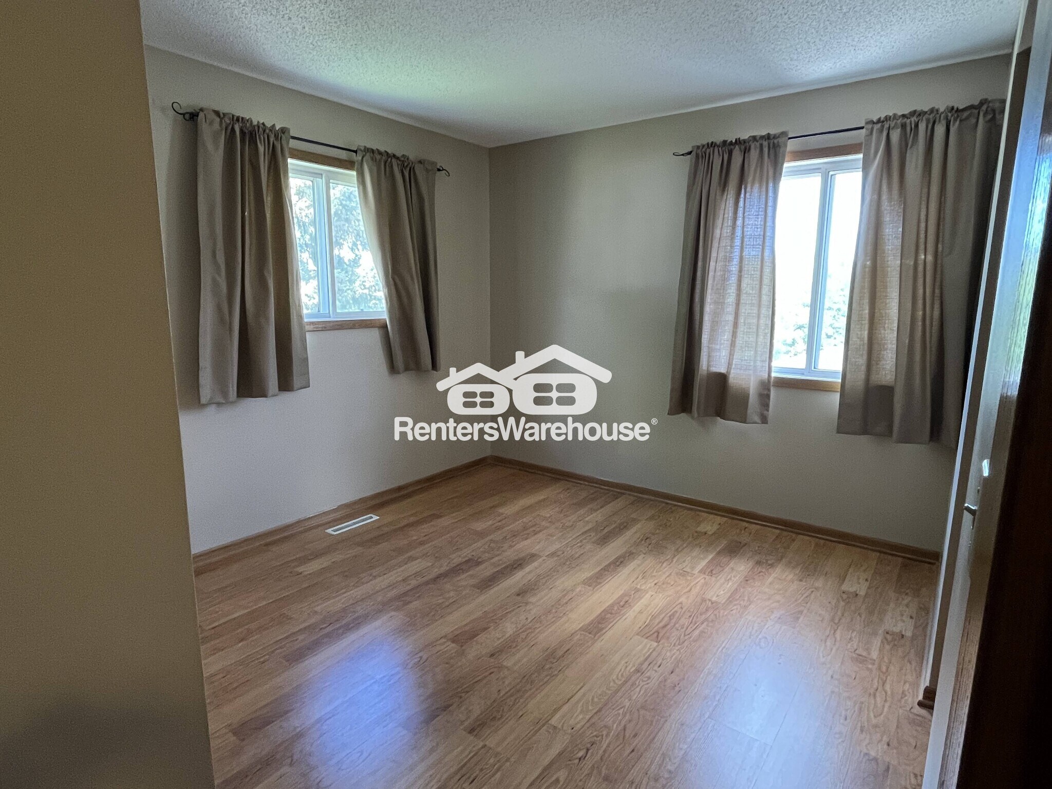 Building Photo - 15870 Griffon Path