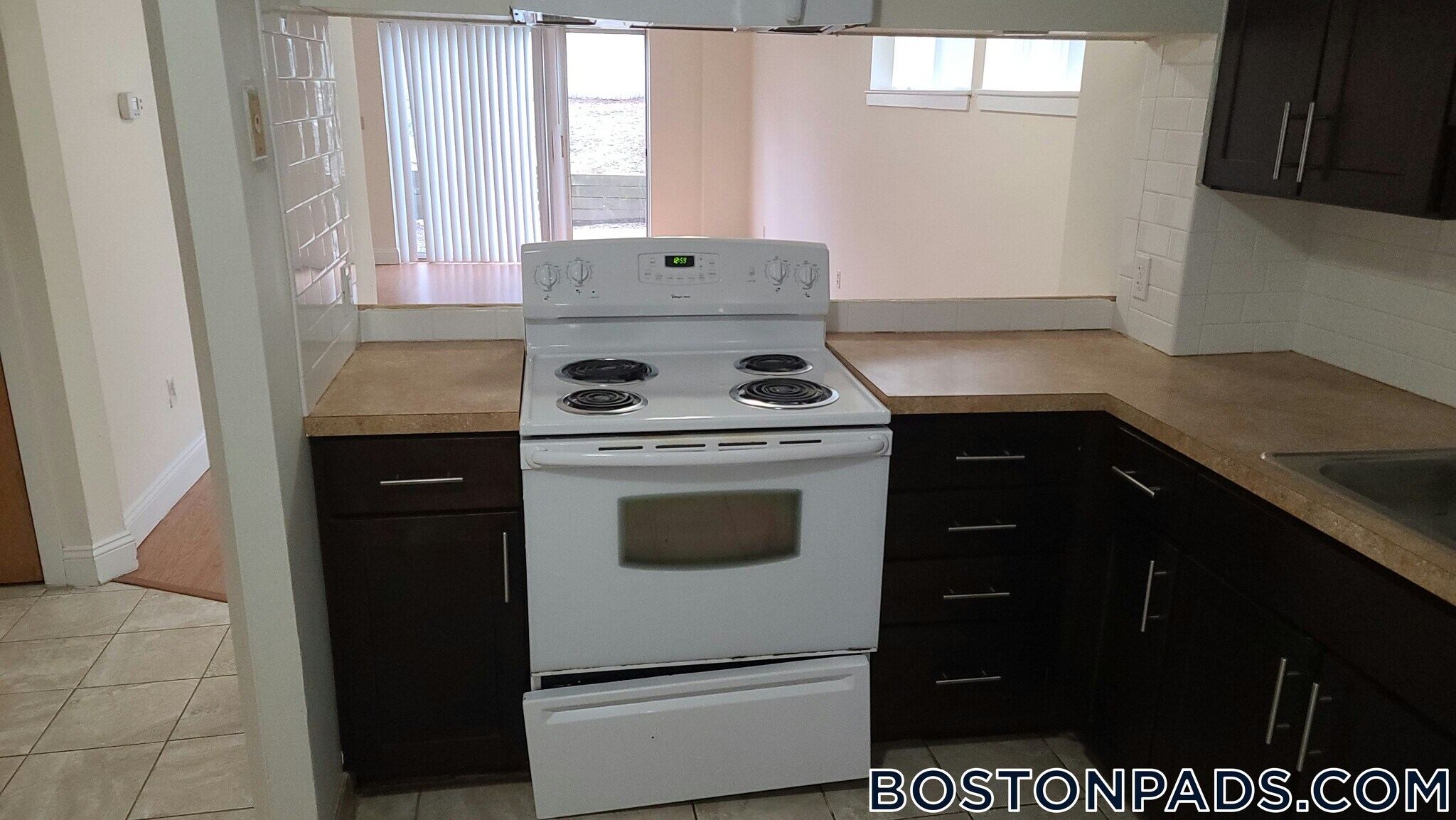 Building Photo - 148 N Beacon St