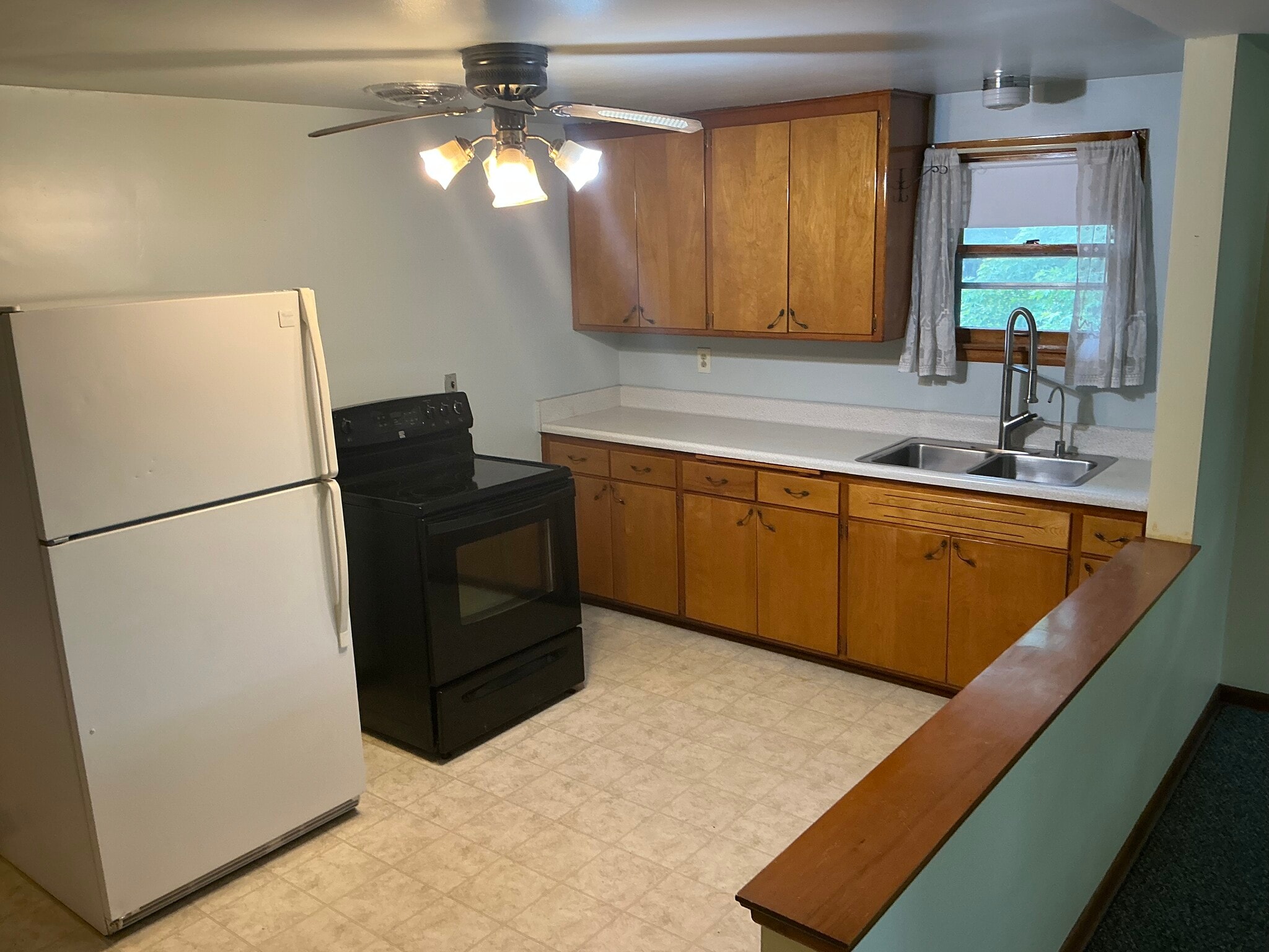 Kitchen - 4210 S 22nd St