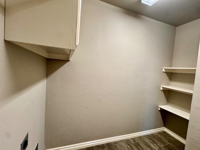 Building Photo - 8109 NW 160th Terrace