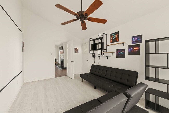 Building Photo - 1538 Beaconshire