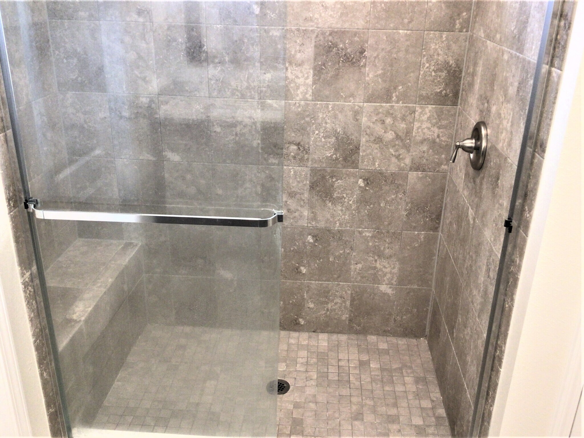 Building Photo - 12430 Jovana Rd