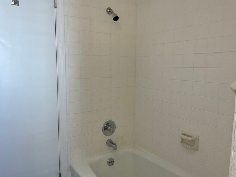 Building Photo - 61 S Main St