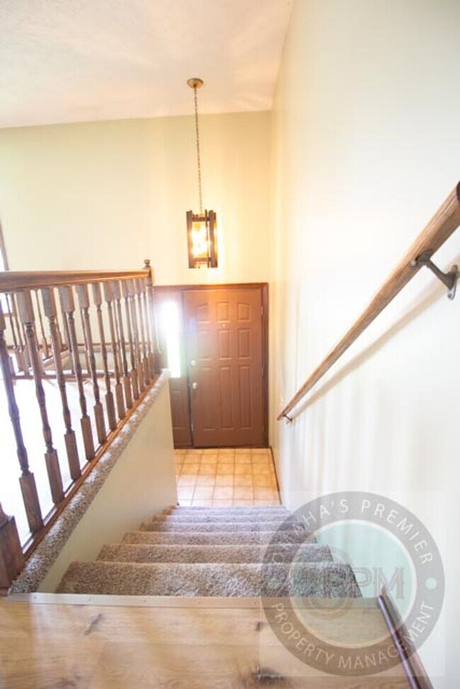 Building Photo - Spacious 3 Bed 3 Bath House