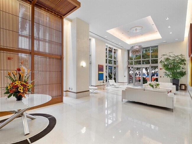 Building Photo - 1060 Brickell Ave