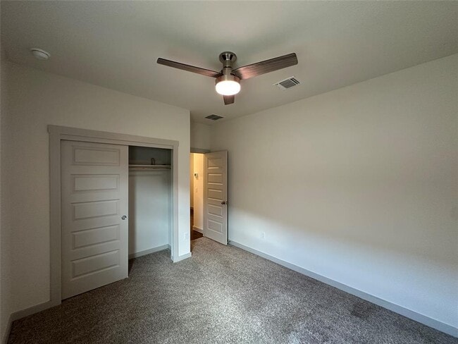 Building Photo - 103 Krause Spgs Dr