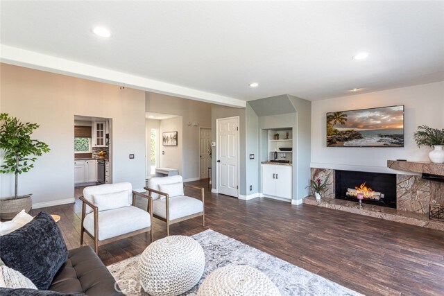 Building Photo - 7300 E Singingwood Dr