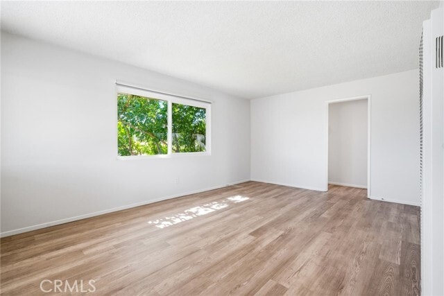 Building Photo - 3417 W Canoga Pl