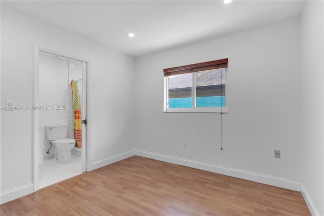 Building Photo - 11728 SW 97th St