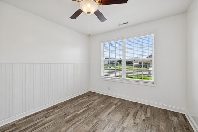 Building Photo - 219 Dugger Dr