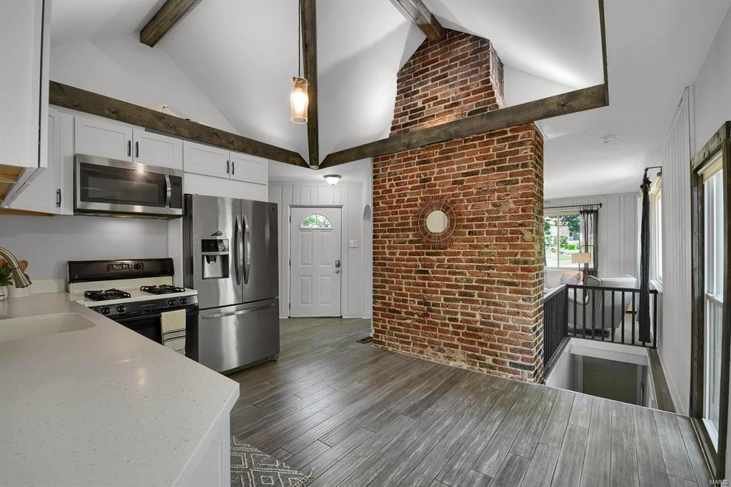 Building Photo - 534 Angenette Ave