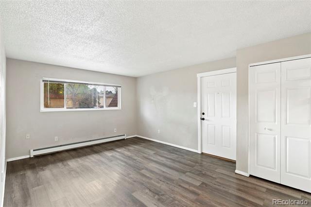 Building Photo - 330 Vehr Dr