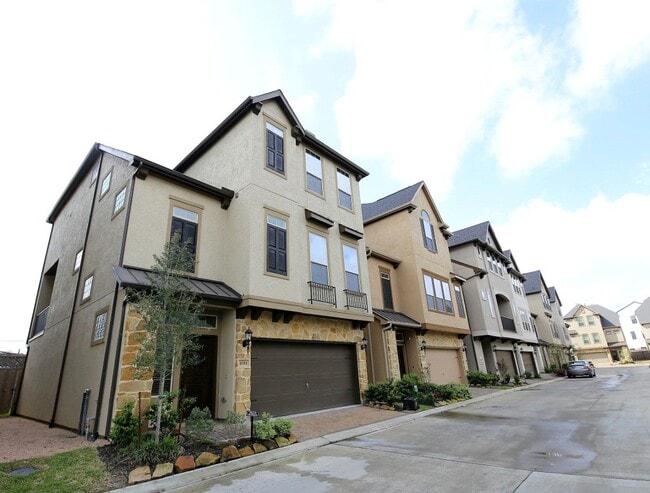 Building Photo - 10911 Upland Pass Dr