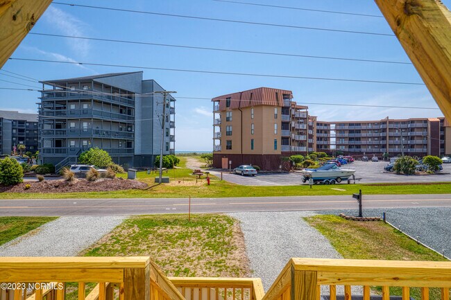 Building Photo - 1881 New River Inlet Rd