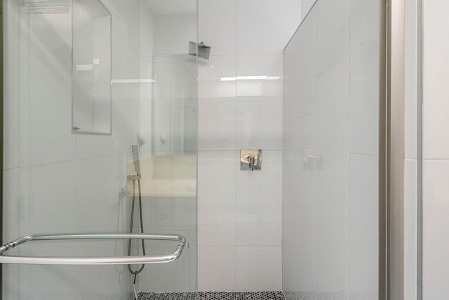 Building Photo - 900 Marble Way