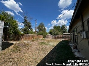 Building Photo - 507 Gilbert Ln