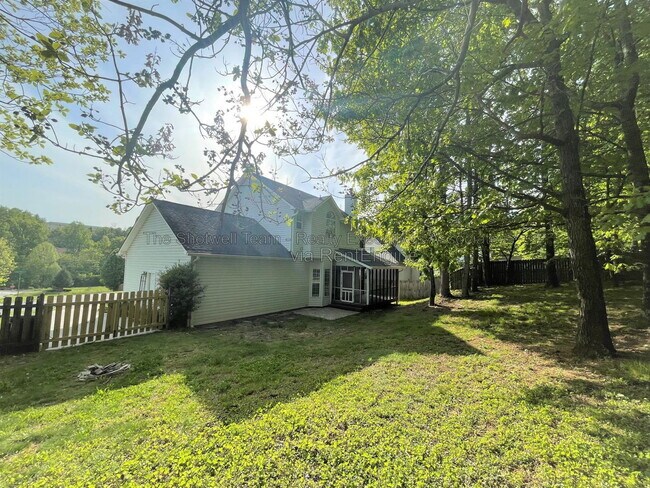 Building Photo - 6501 Ridge Run Dr